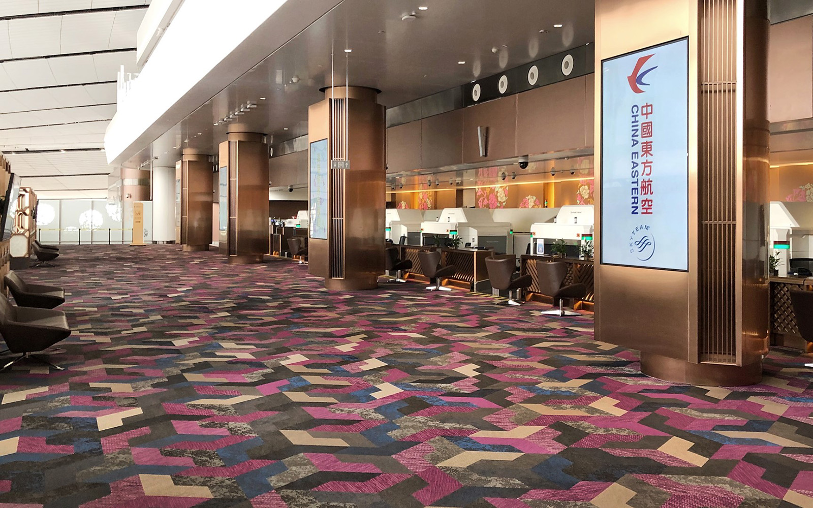 北京大兴机场东航值机室 Bolon编织地板